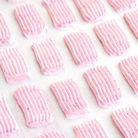 Кондитерская насадка 898 Tulip, прорезь 26 мм, большая лента с зубчиками Ribbon Basketweave