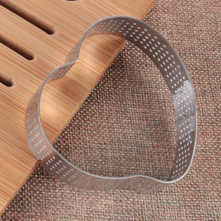 Формы для выпечки нерж.сталь перфорир. | Сердце (высота 2 см)